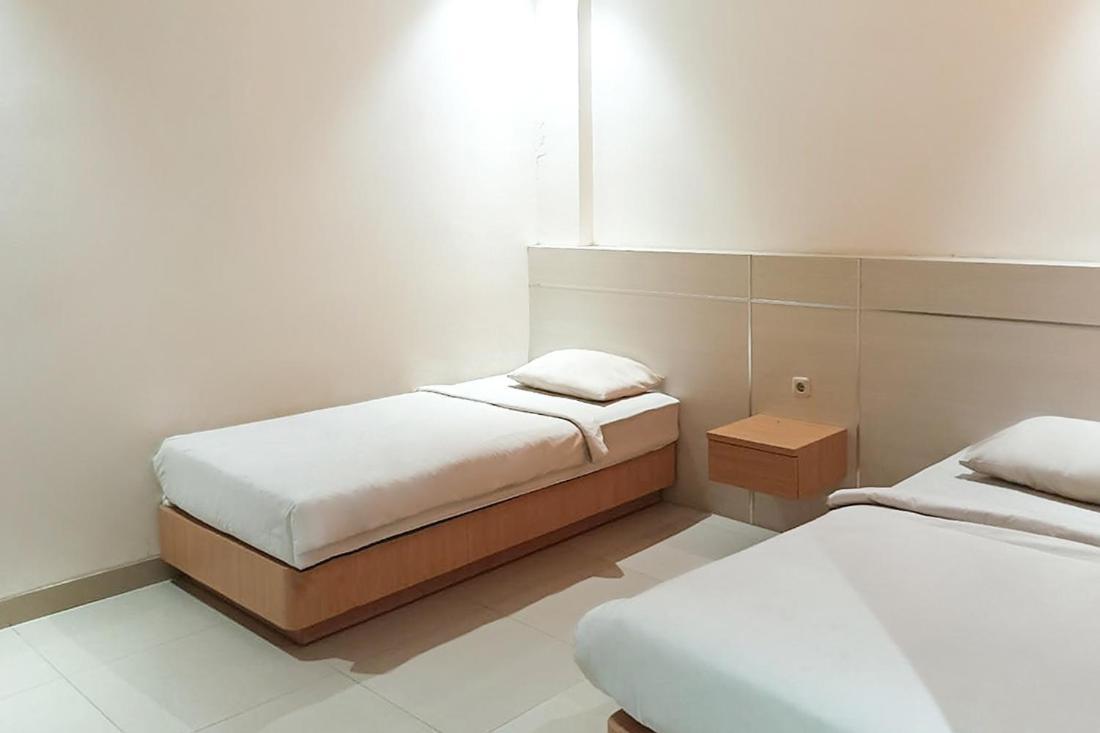 Twospaces Living At Kr Hotel Palembang Kültér fotó